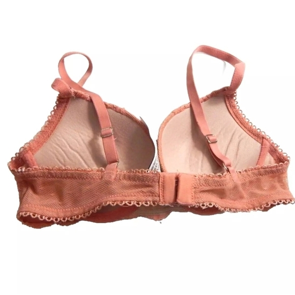 Victoria's Secret Dream Angels Push Up Bra - Picture 2 of 4